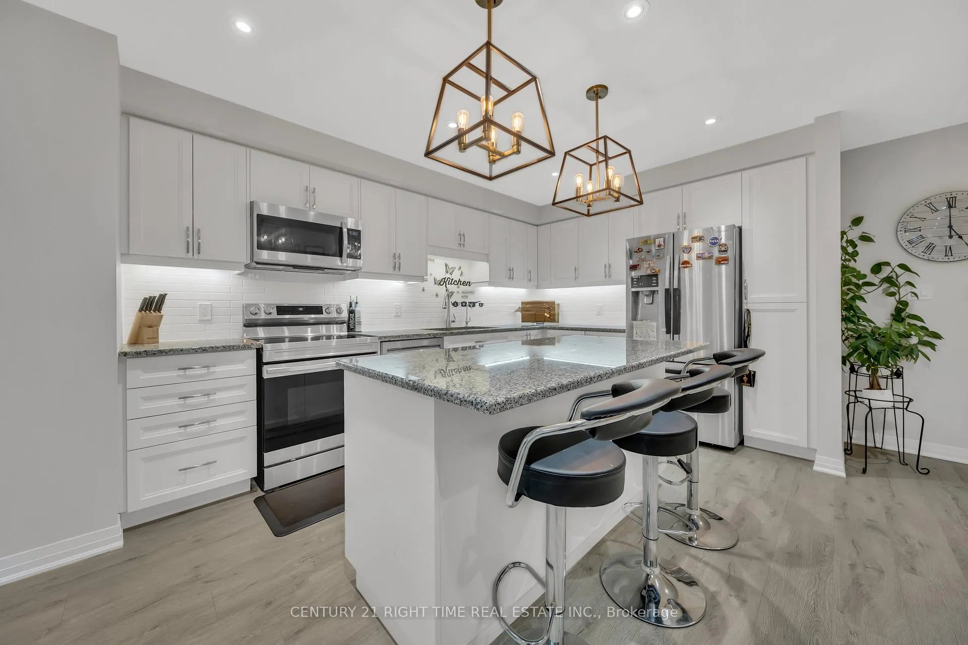 Photo 16 of 78 Progress Crescent, Kitchener — HOMEH