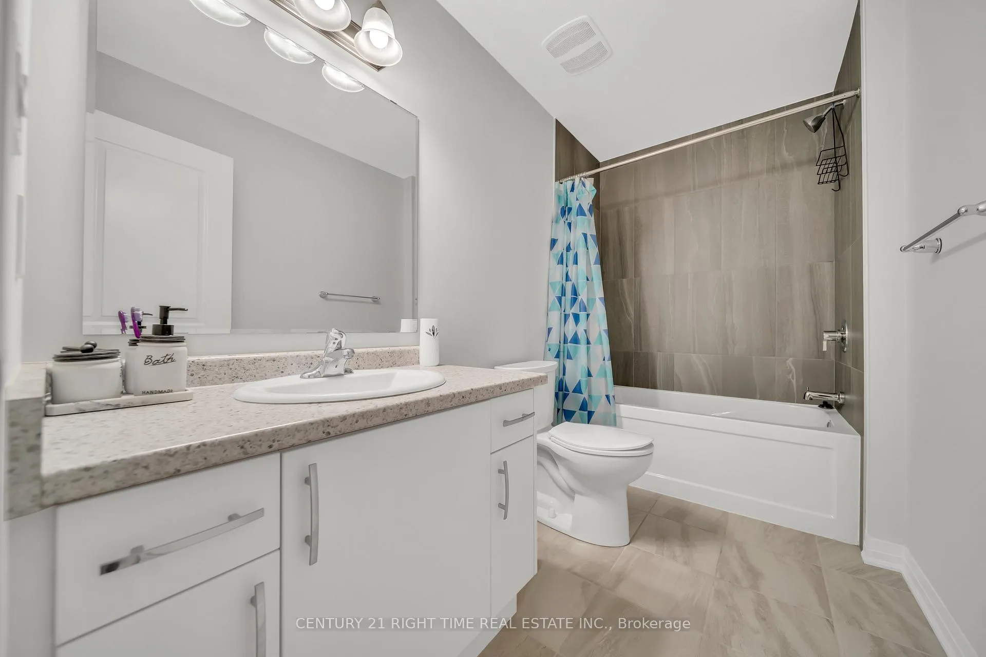 Photo 27 of 78 Progress Crescent, Kitchener — HOMEH