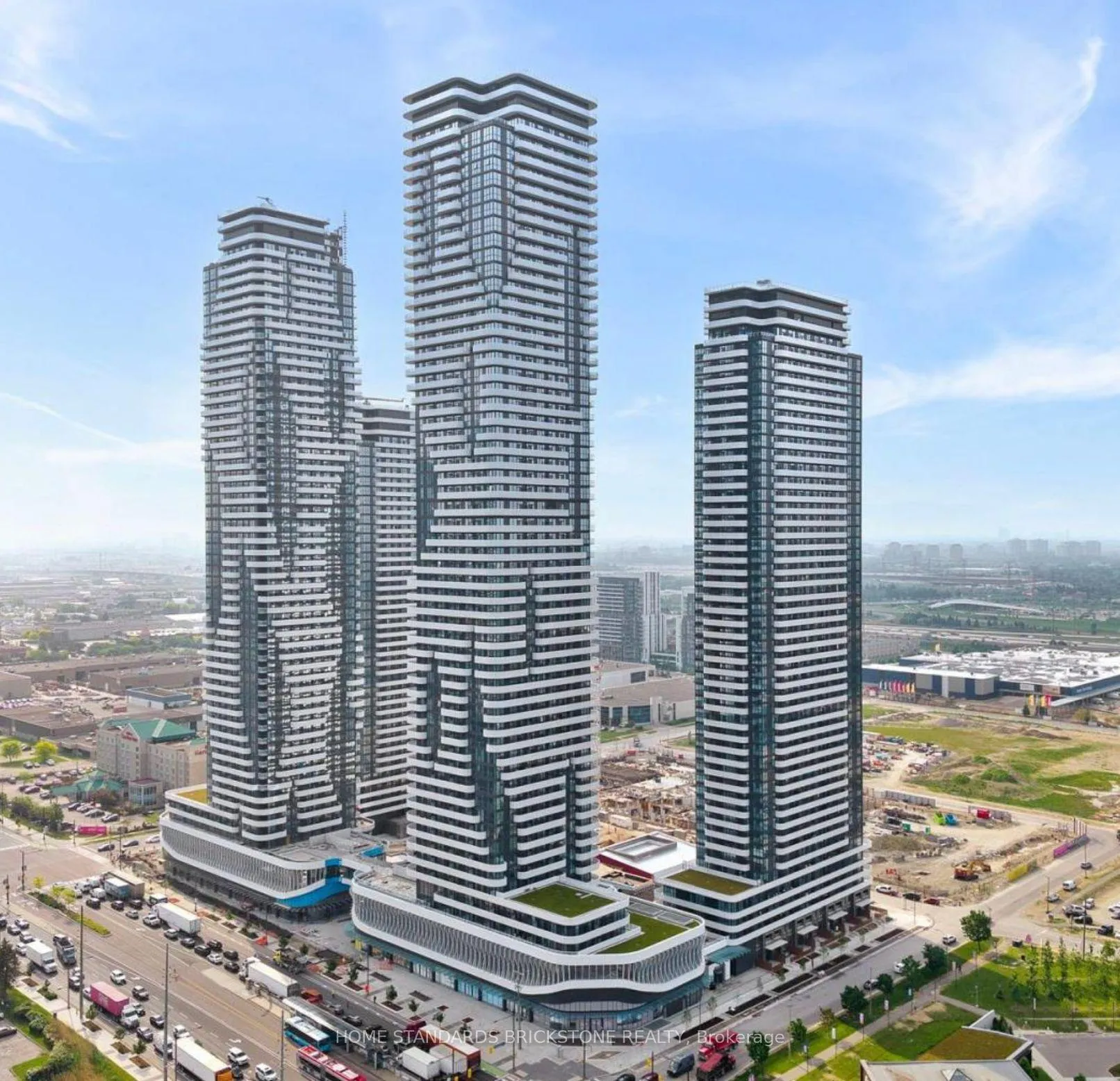 Photo 1 of Unit 3707, 28 Interchange Way W, Vaughan, Vaughan Corporate Centre — HOMEH