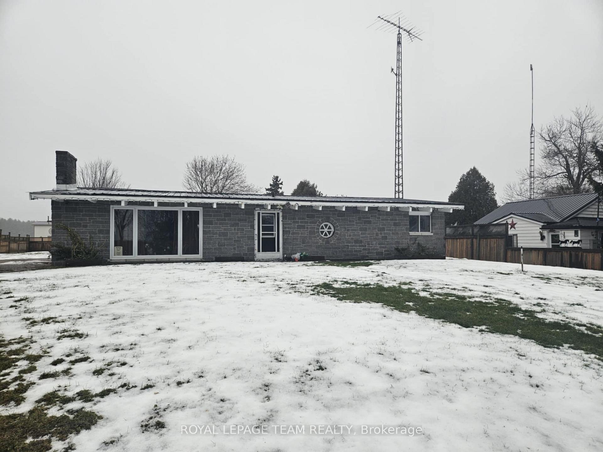 Photo 1 of 1700 County 2 Road E, Edwardsburgh/Cardinal, Edwardsburgh/Cardinal Twp — HOMEH