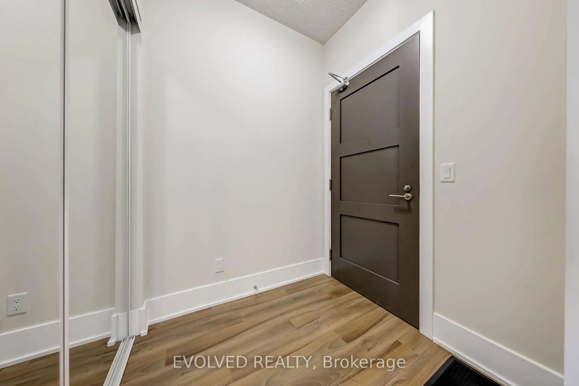 Photo 2 of Unit 3105, 300 Front Street, Toronto, Waterfront Communities — HOMEH