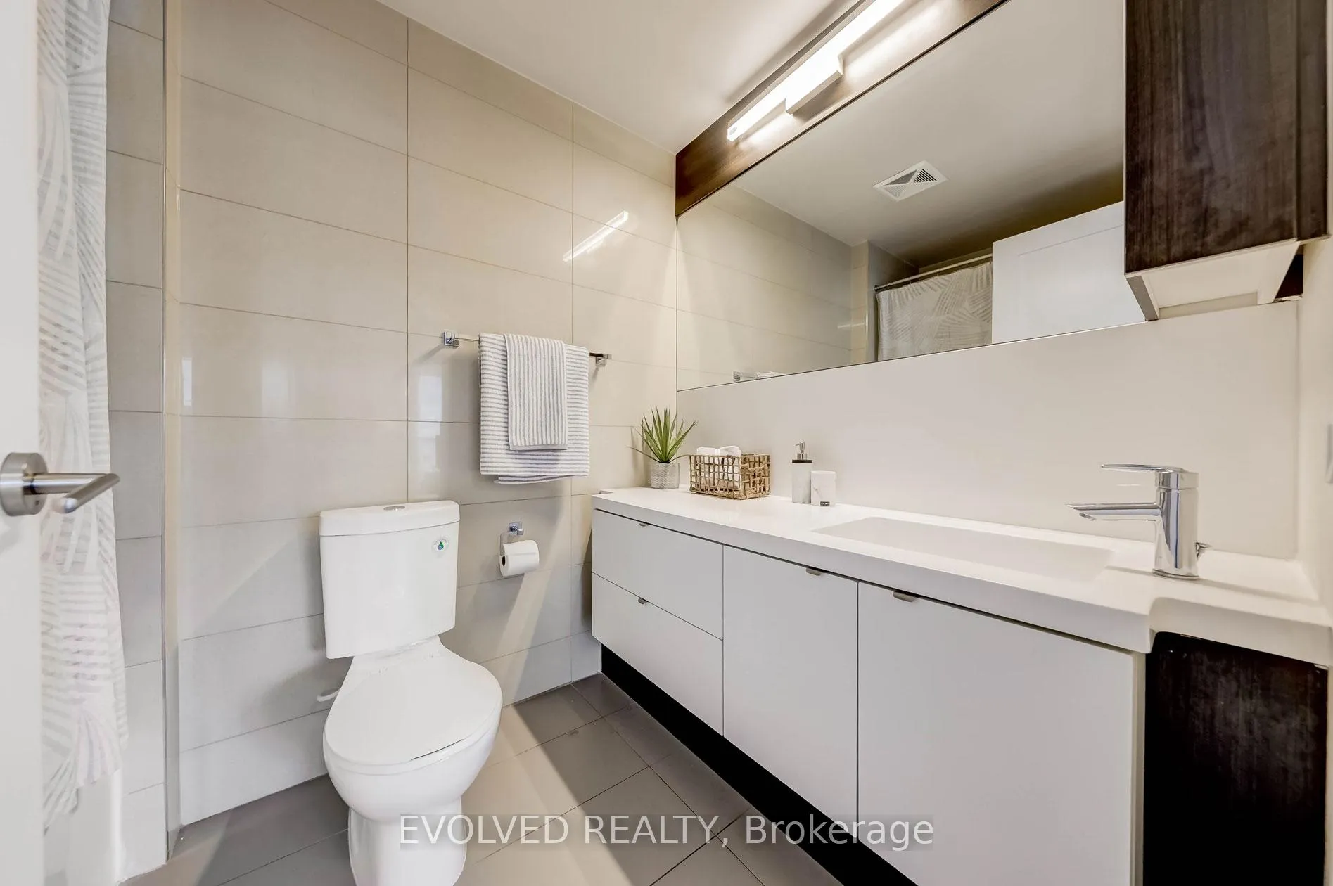 Photo 17 of Unit 3105, 300 Front Street, Toronto, Waterfront Communities — HOMEH