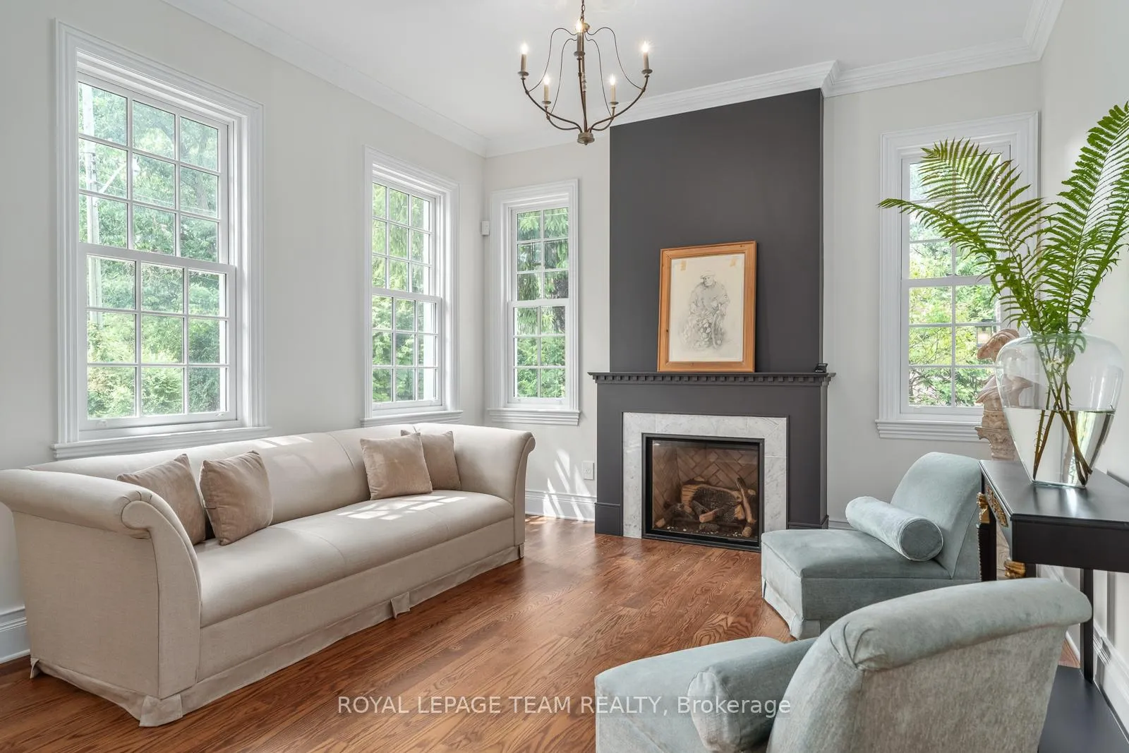 Photo 3 of 140 Howick Street, Ottawa, Rockcliffe — HOMEH