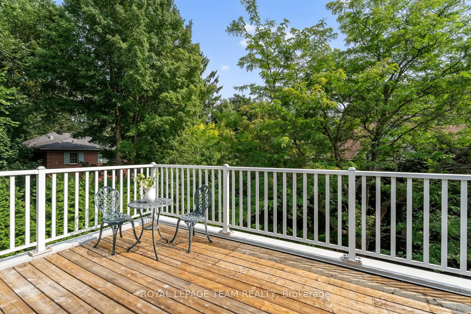 Photo 15 of 140 Howick Street, Ottawa, Rockcliffe — HOMEH