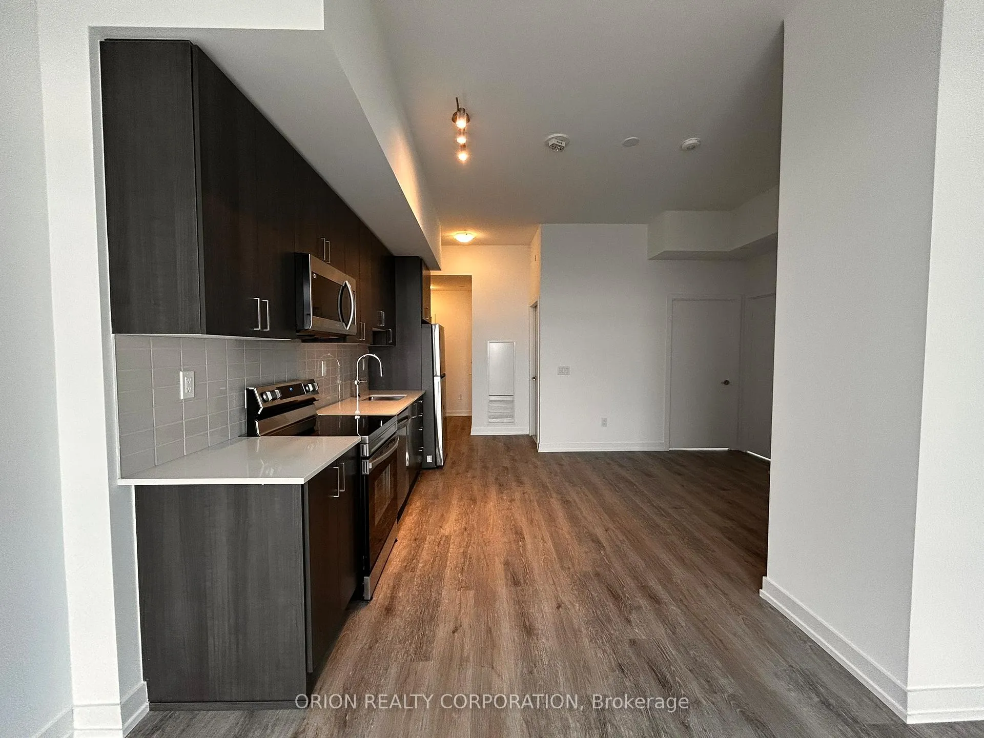 Photo 6 of Unit 2904, 1435 Celebration Drive, Pickering, Bay Ridges — HOMEH