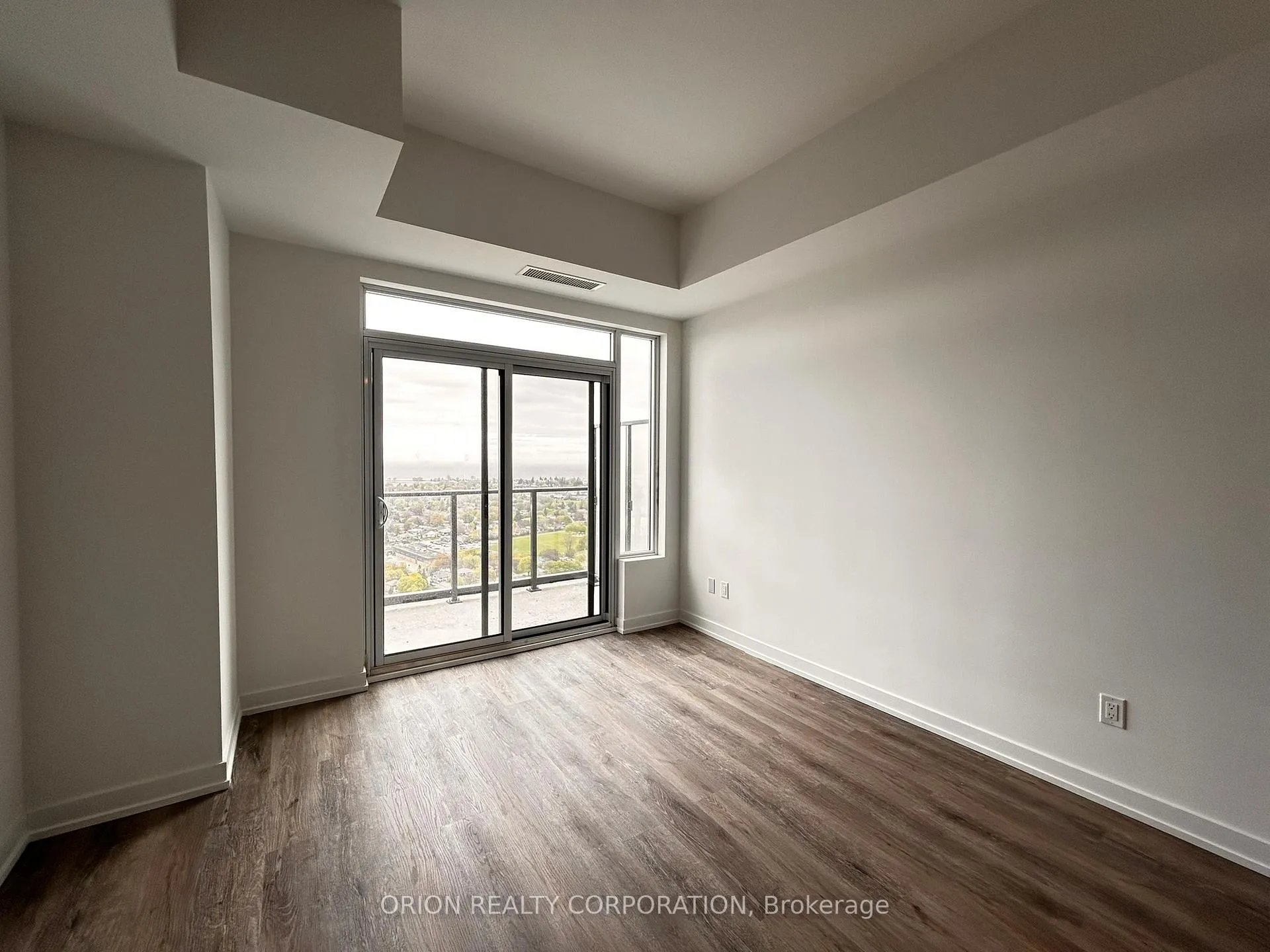 Photo 8 of Unit 2904, 1435 Celebration Drive, Pickering, Bay Ridges — HOMEH