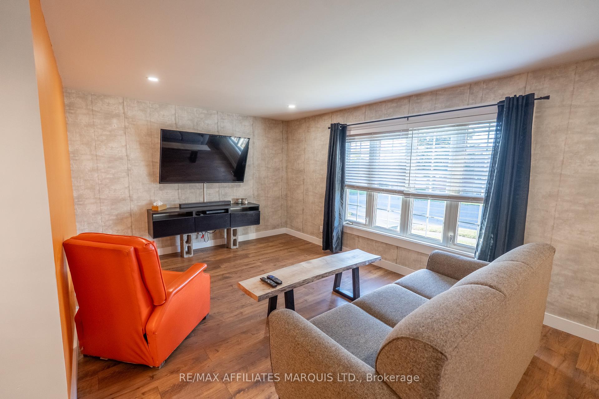 Photo 3 of 1017 Marleau Avenue, Cornwall — HOMEH