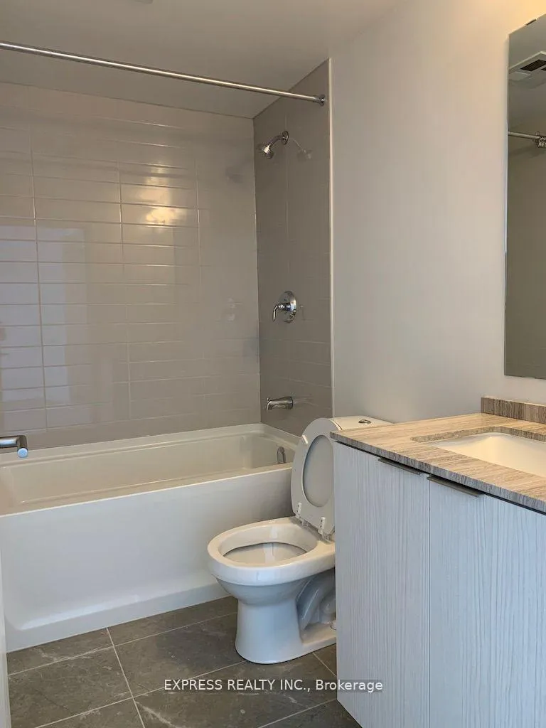 Photo 6 of Unit 5613, 11 Wellesley Street W, Toronto, Bay Street Corridor — HOMEH