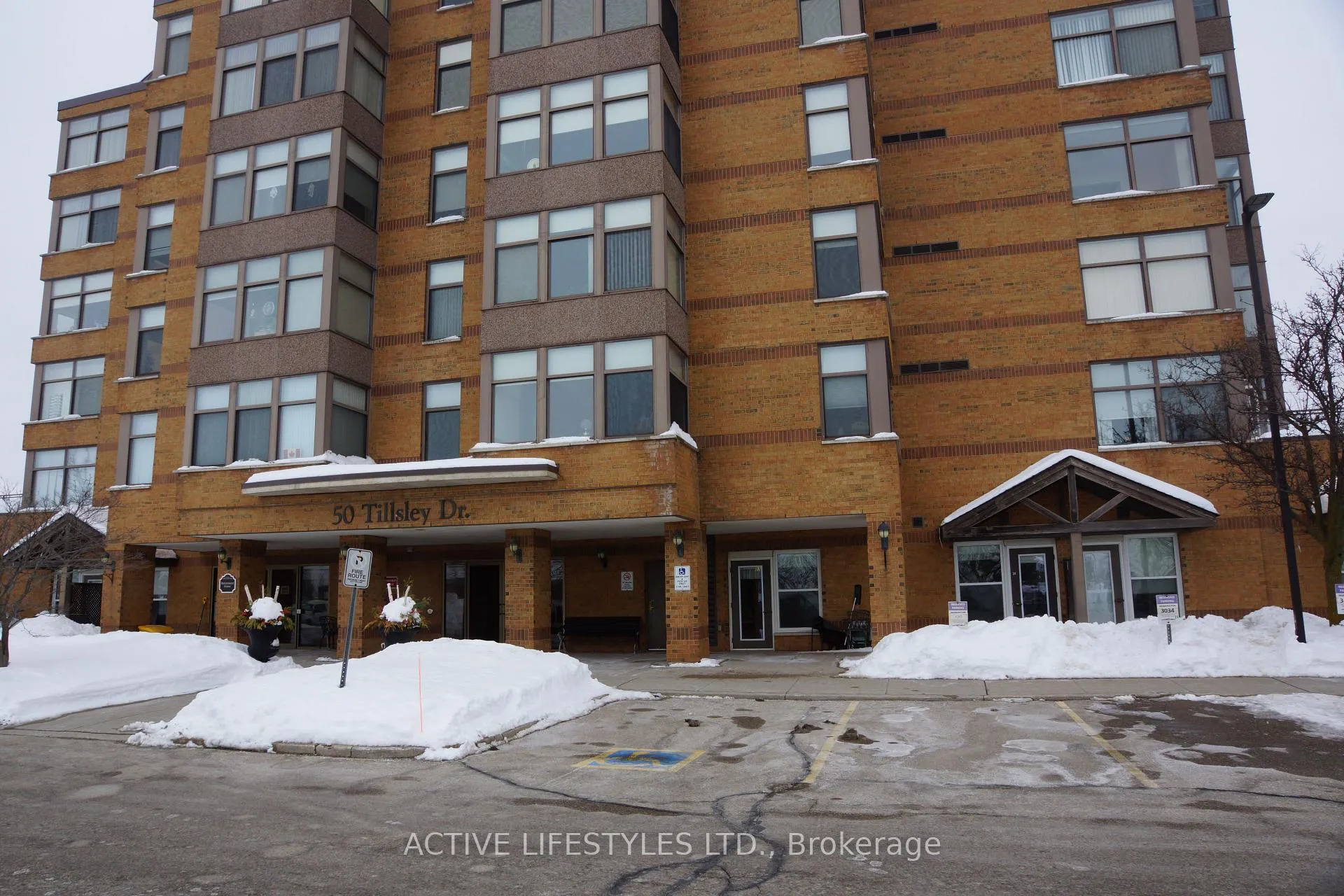 Photo 3 of Unit 206, 50 Tillsley Drive, Kitchener — HOMEH