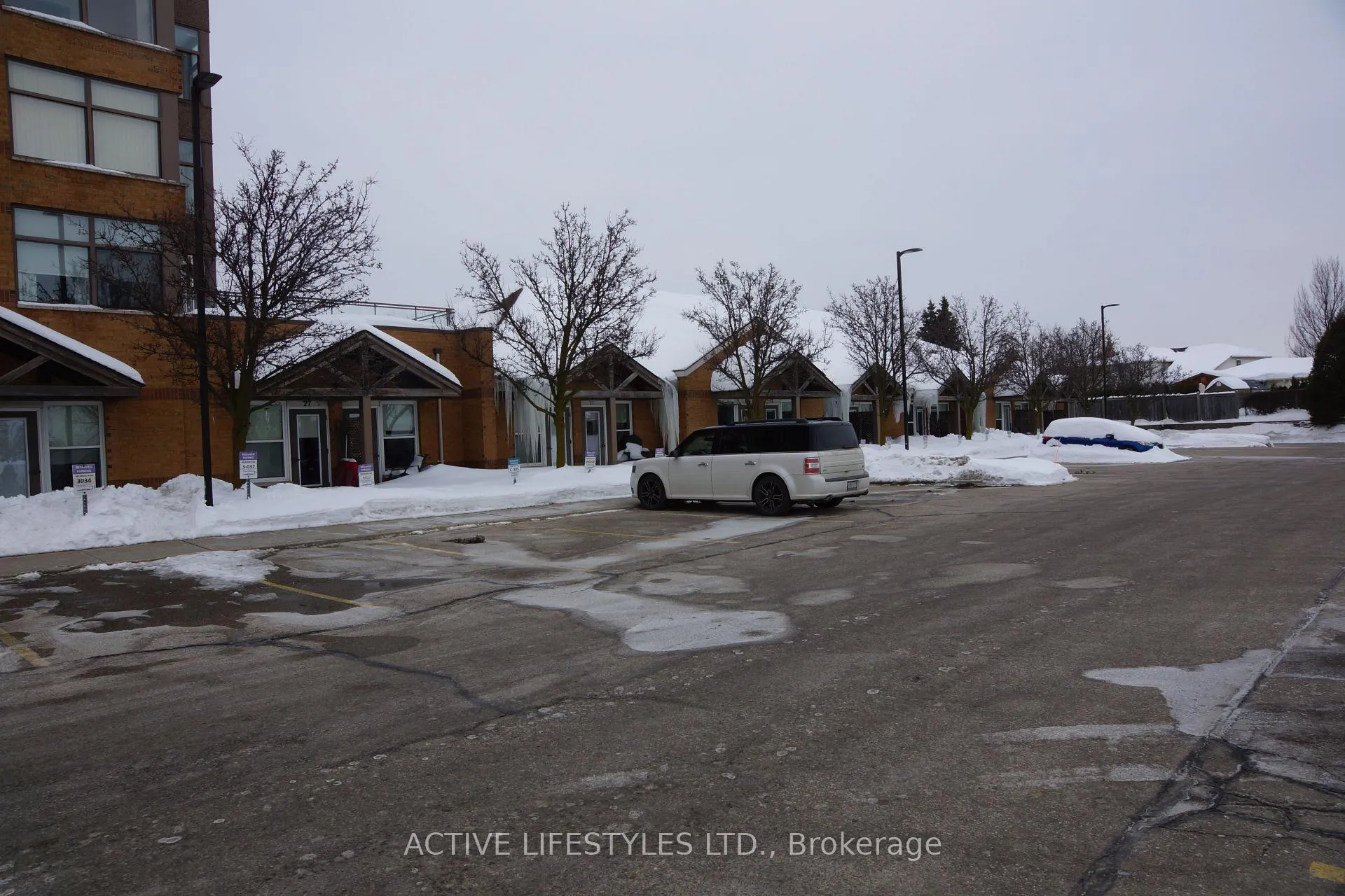 Photo 5 of Unit 206, 50 Tillsley Drive, Kitchener — HOMEH