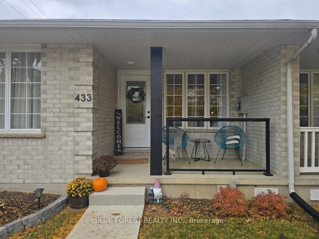 Photo 3 of 433 Highview Drive, St. Thomas — HOMEH