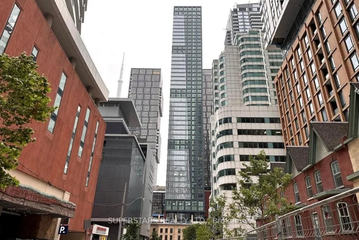 Front of Unit 3608, 327 King Street W