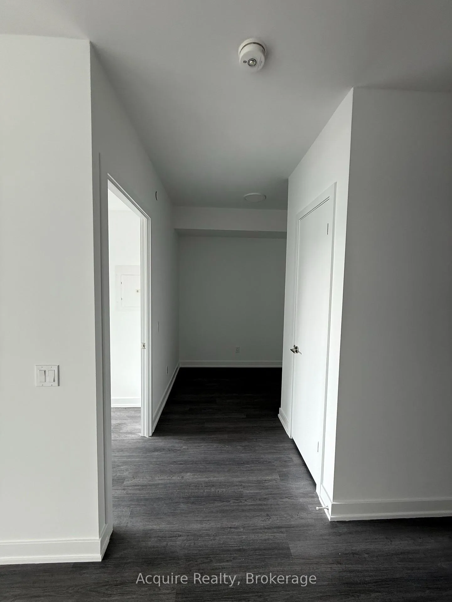 Photo 8 of Unit 404, 8188 Yonge Street, Vaughan, Uplands — HOMEH