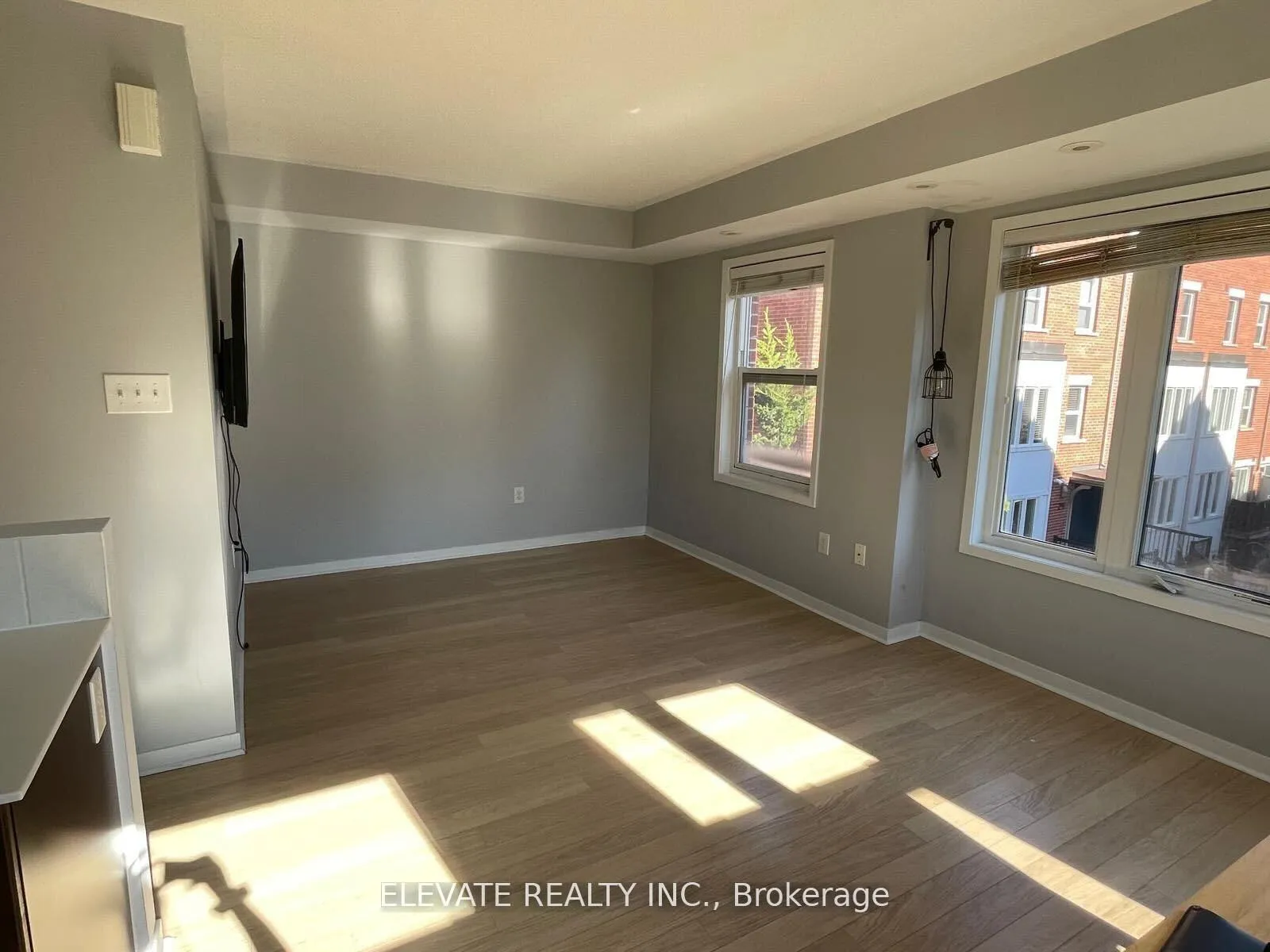 Photo 2 of Unit 2, 817 Dundas Street E, Toronto, South Riverdale — HOMEH