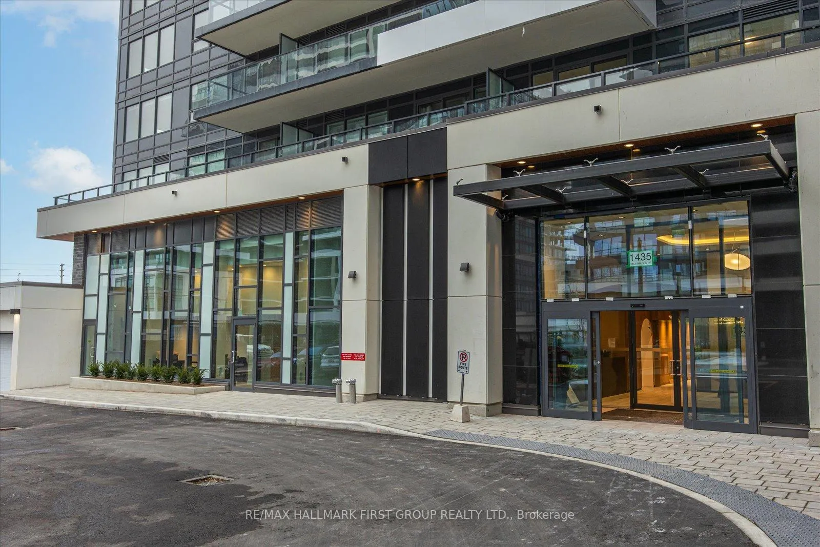Photo 2 of Unit 807, 1435 Celebration Drive, Pickering, Bay Ridges — HOMEH