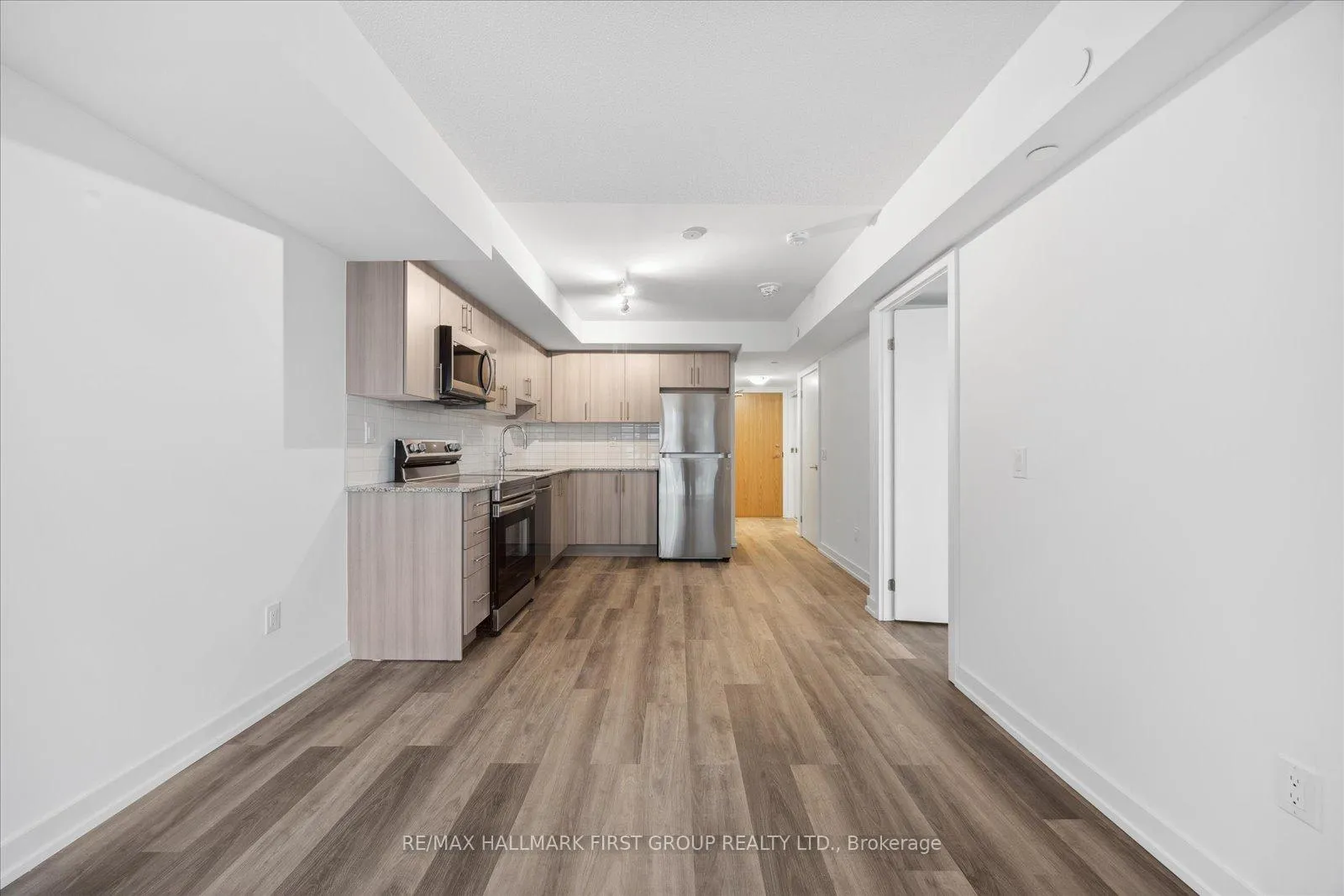 Photo 12 of Unit 807, 1435 Celebration Drive, Pickering, Bay Ridges — HOMEH