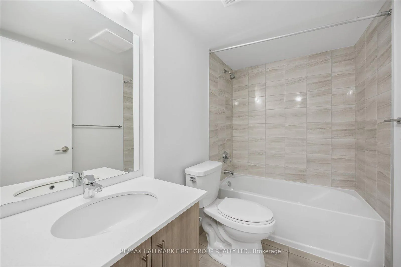 Photo 16 of Unit 807, 1435 Celebration Drive, Pickering, Bay Ridges — HOMEH