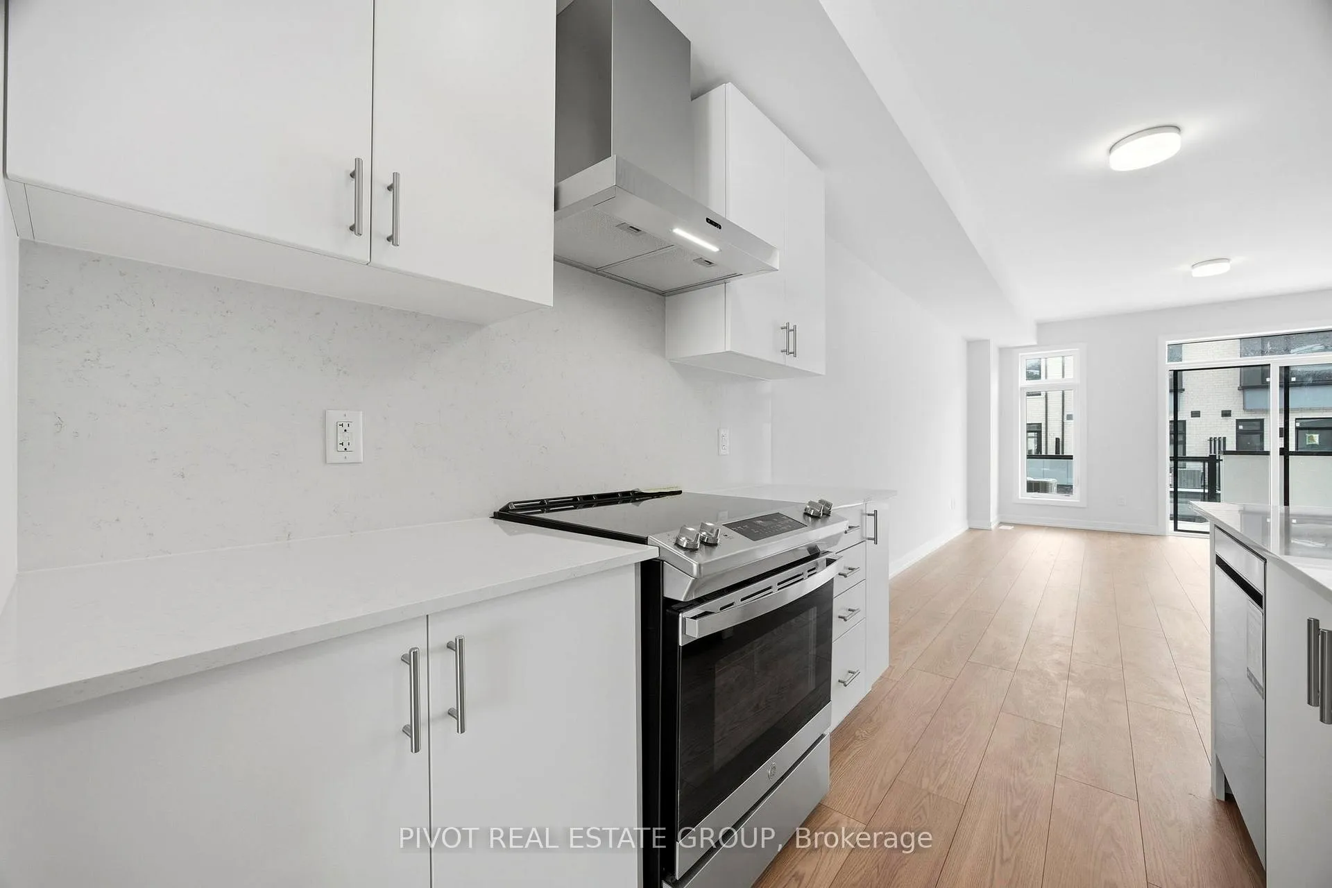 Photo 16 of 16 Pluto Way, Whitby, Brooklin — HOMEH