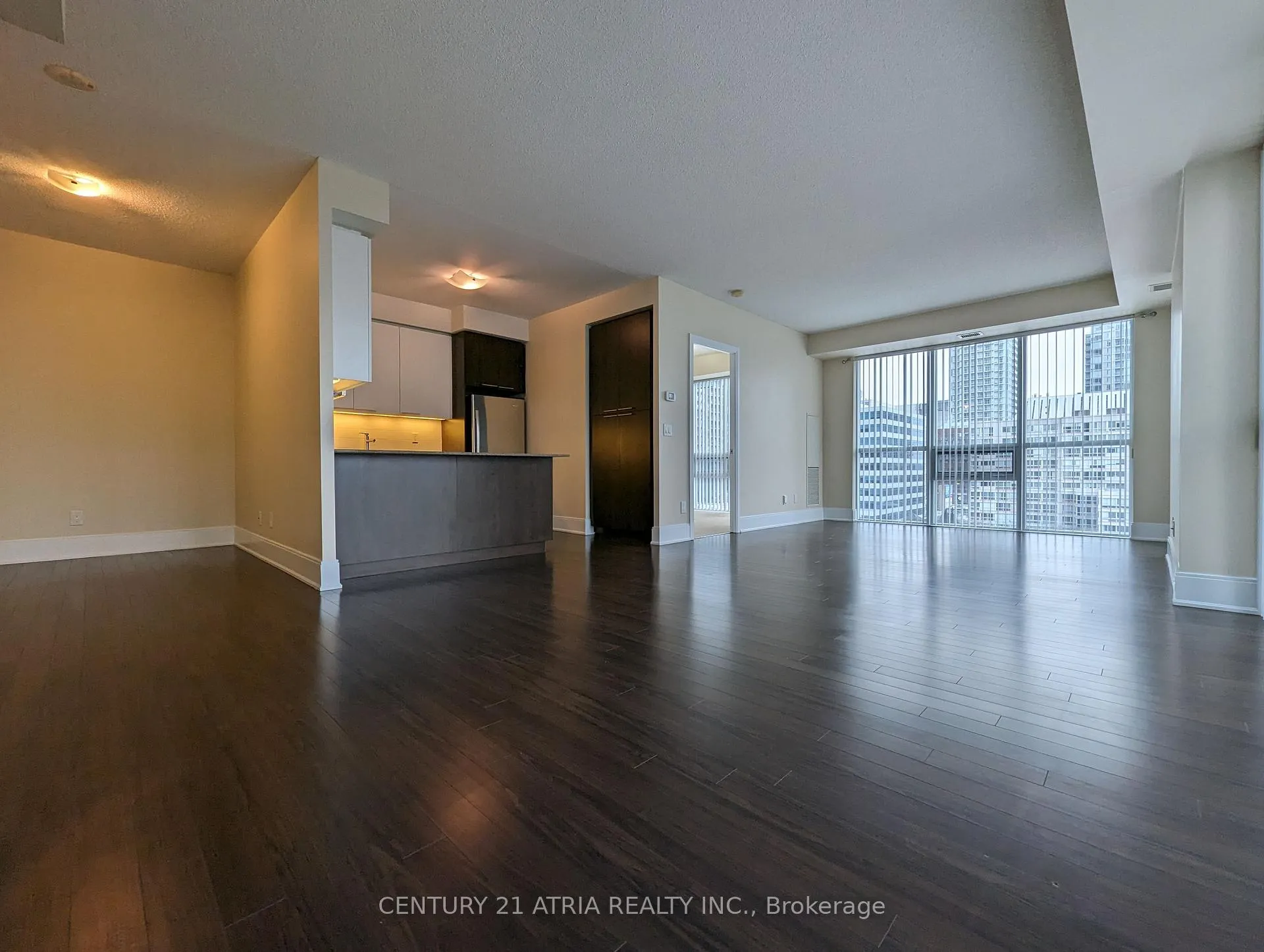 Photo 1 of Unit 702, 25 Broadway Avenue, Toronto, Mount Pleasant West — HOMEH