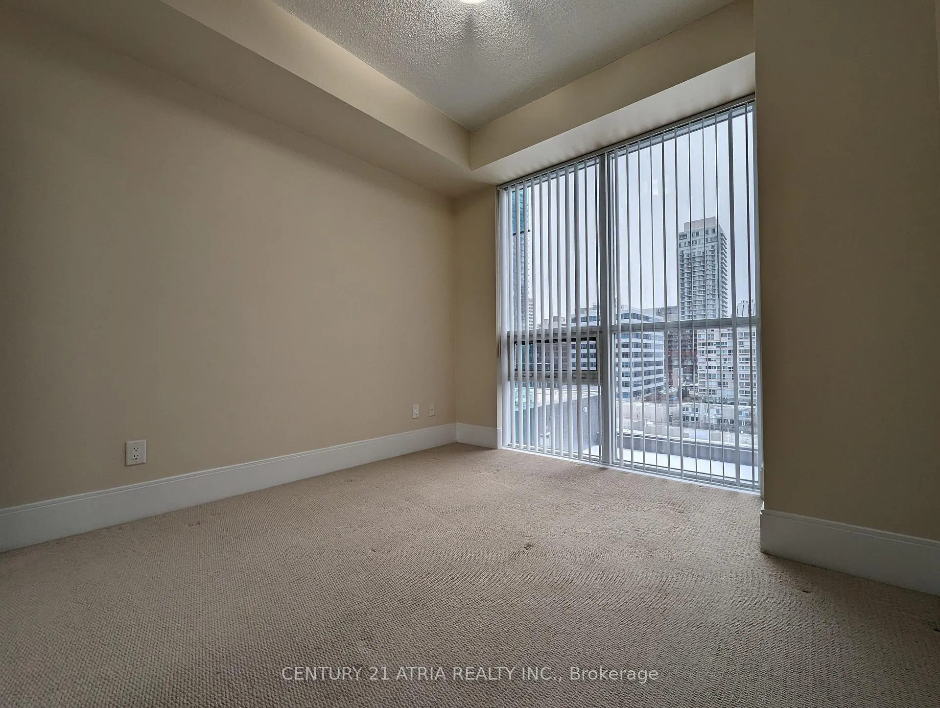 Photo 9 of Unit 702, 25 Broadway Avenue, Toronto, Mount Pleasant West — HOMEH