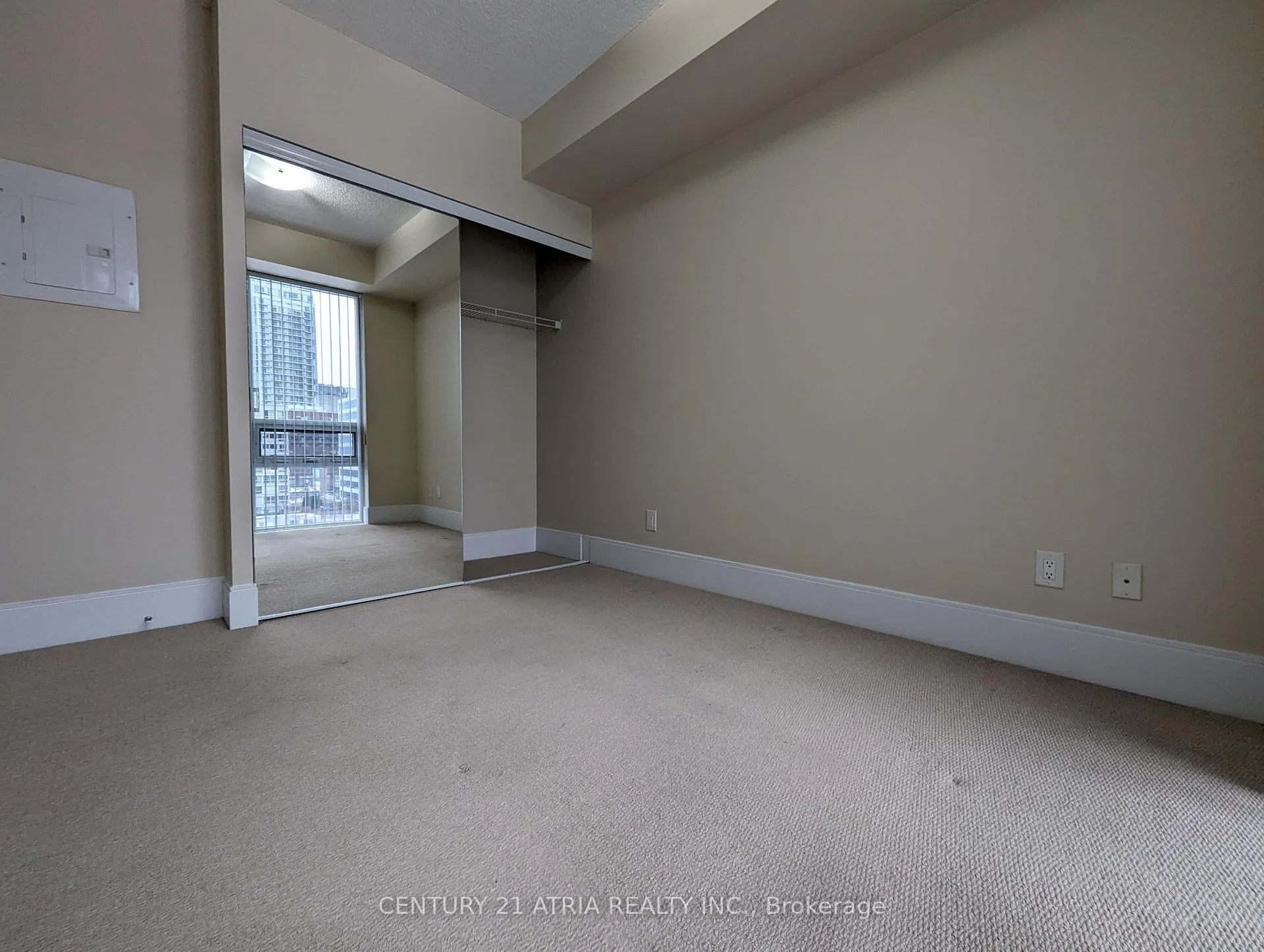 Photo 10 of Unit 702, 25 Broadway Avenue, Toronto, Mount Pleasant West — HOMEH
