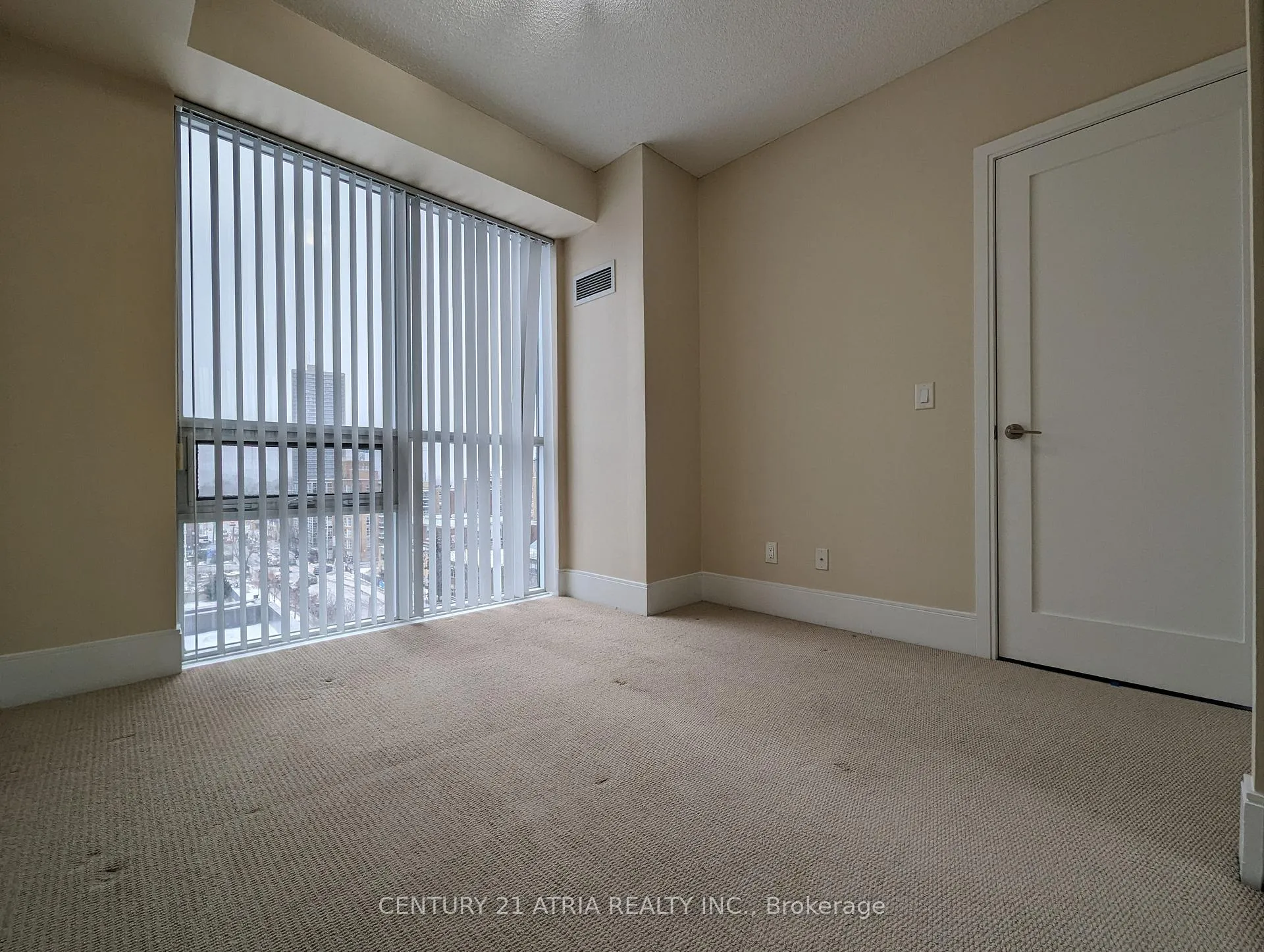Photo 13 of Unit 702, 25 Broadway Avenue, Toronto, Mount Pleasant West — HOMEH