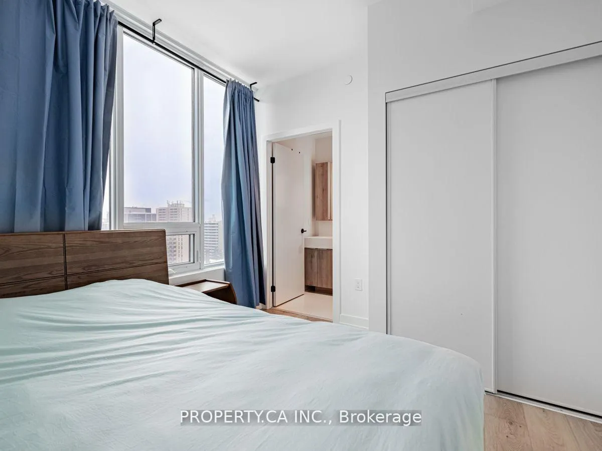 Photo 10 of Unit 1309, 127 Broadway Avenue, Toronto, Mount Pleasant West — HOMEH