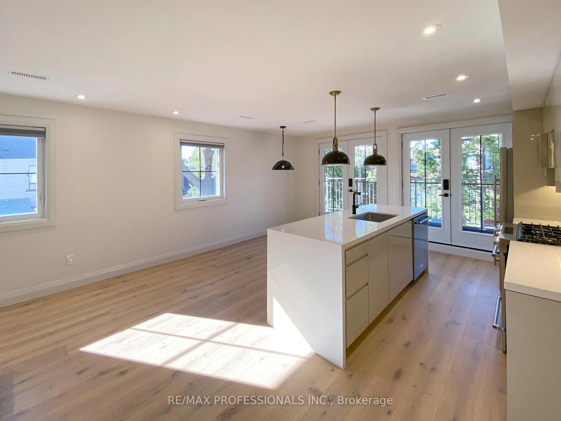 Photo 14 of 41 Rolyat Street, Toronto, Trinity-Bellwoods — HOMEH