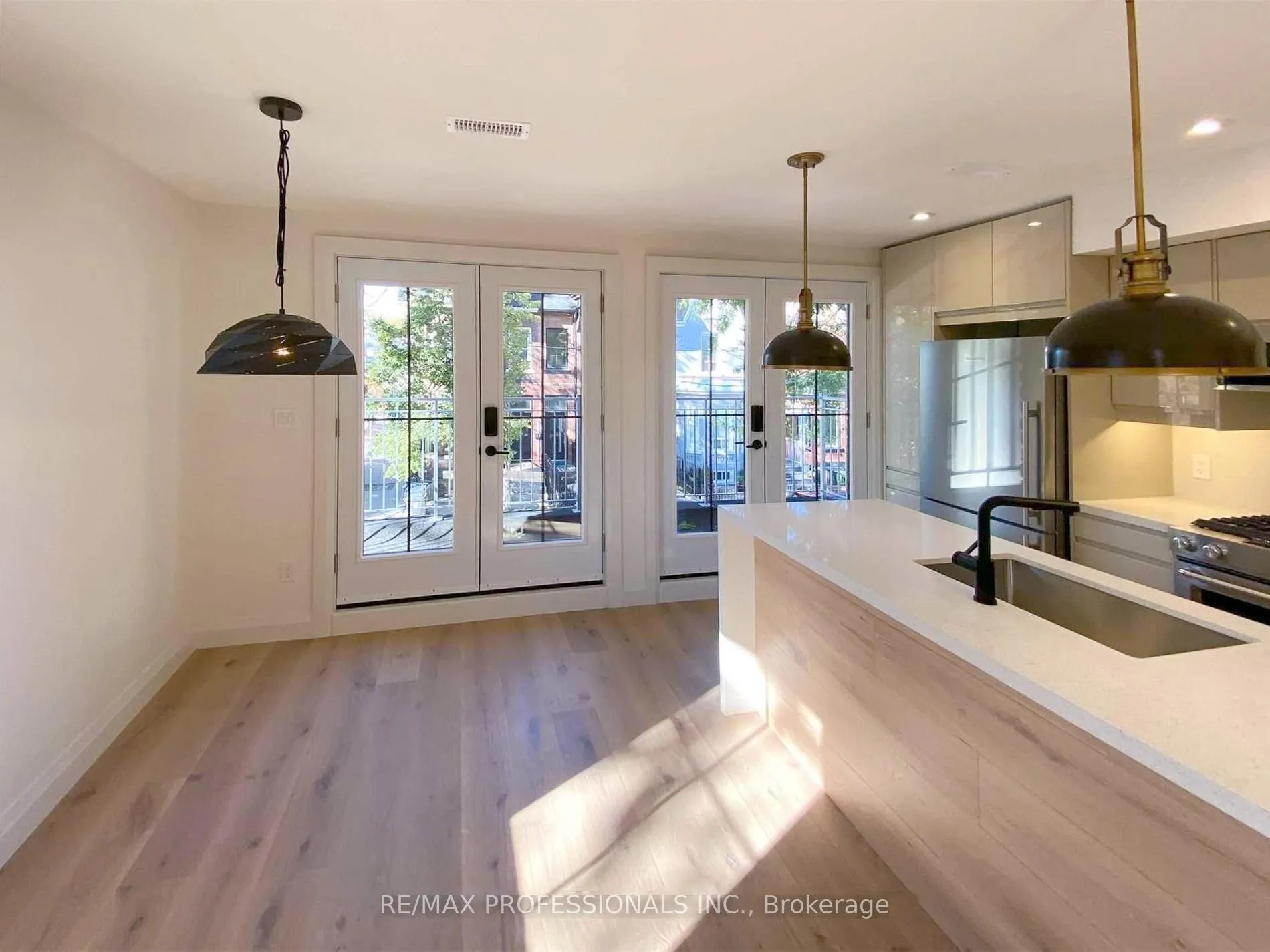 Photo 21 of 41 Rolyat Street, Toronto, Trinity-Bellwoods — HOMEH