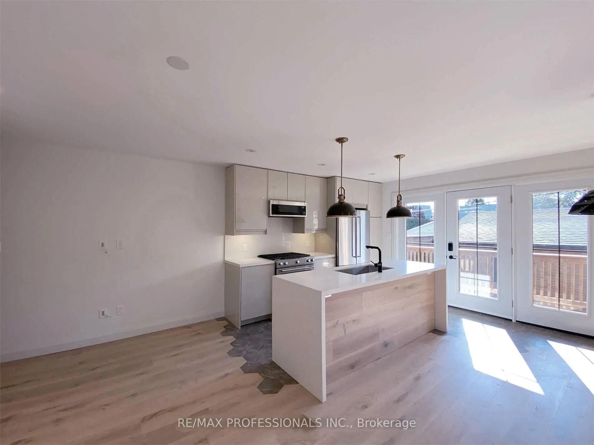 Photo 36 of 41 Rolyat Street, Toronto, Trinity-Bellwoods — HOMEH