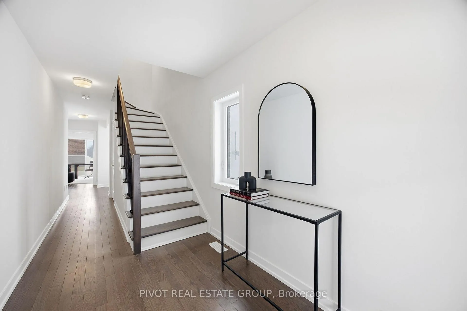 Photo 2 of 46 Observatory Way, Whitby, Brooklin — HOMEH