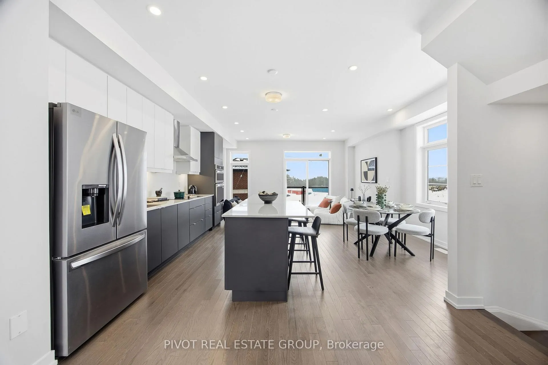 Photo 8 of 46 Observatory Way, Whitby, Brooklin — HOMEH