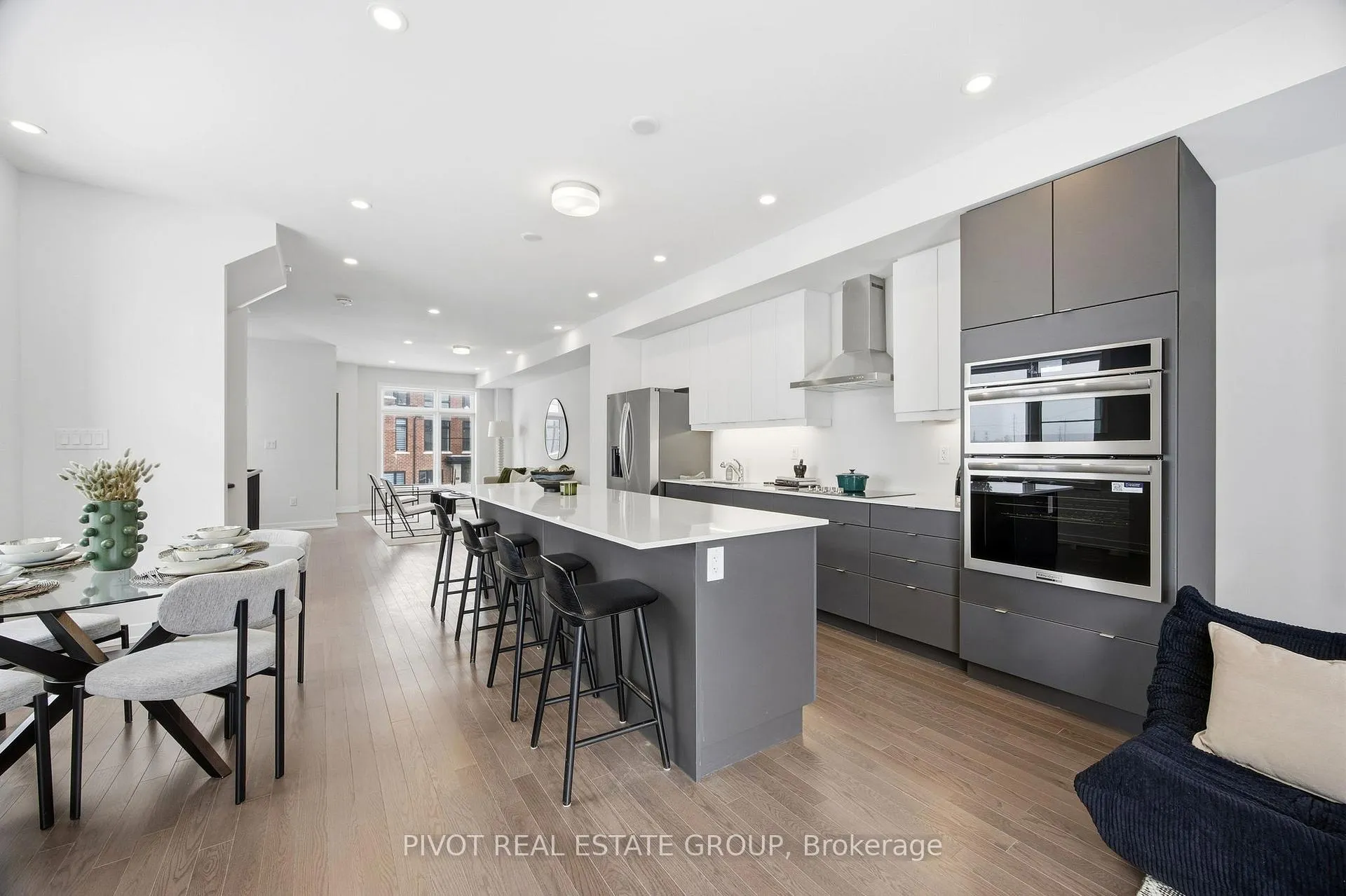 Photo 10 of 46 Observatory Way, Whitby, Brooklin — HOMEH