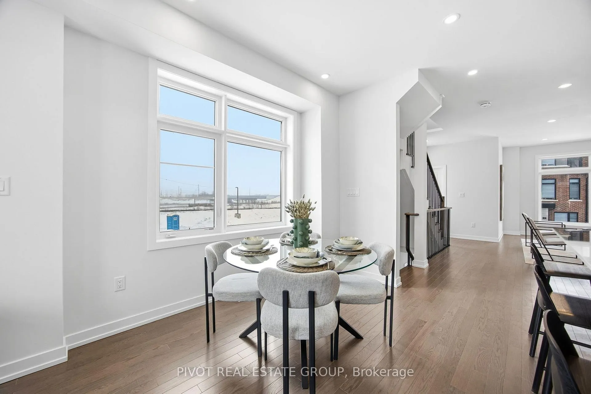 Photo 11 of 46 Observatory Way, Whitby, Brooklin — HOMEH