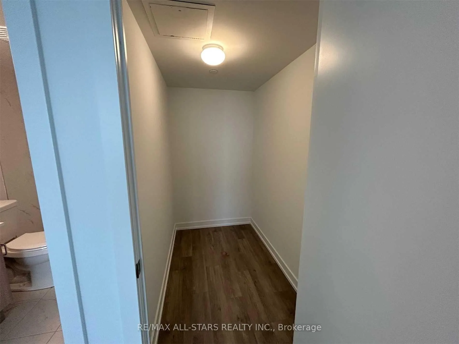 Photo 9 of Unit 1102, 1480 Bayly Street, Pickering, Bay Ridges — HOMEH