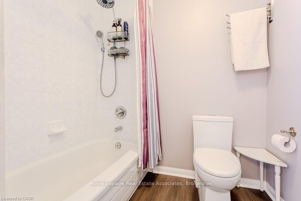 Photo 11 of 2221 Bluegrass Lane, Burlington, Orchard — HOMEH