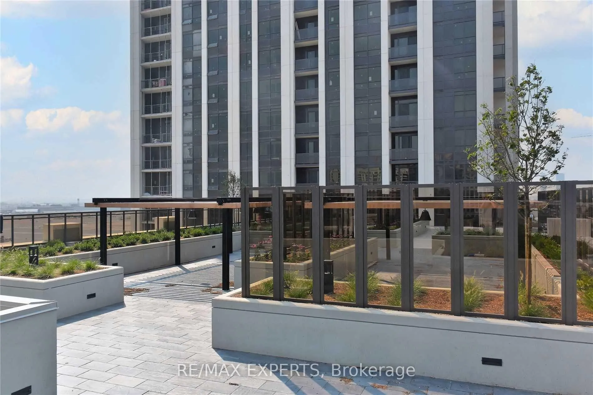 Photo 22 of Unit 907, 9085 Jane Street, Vaughan, Concord — HOMEH