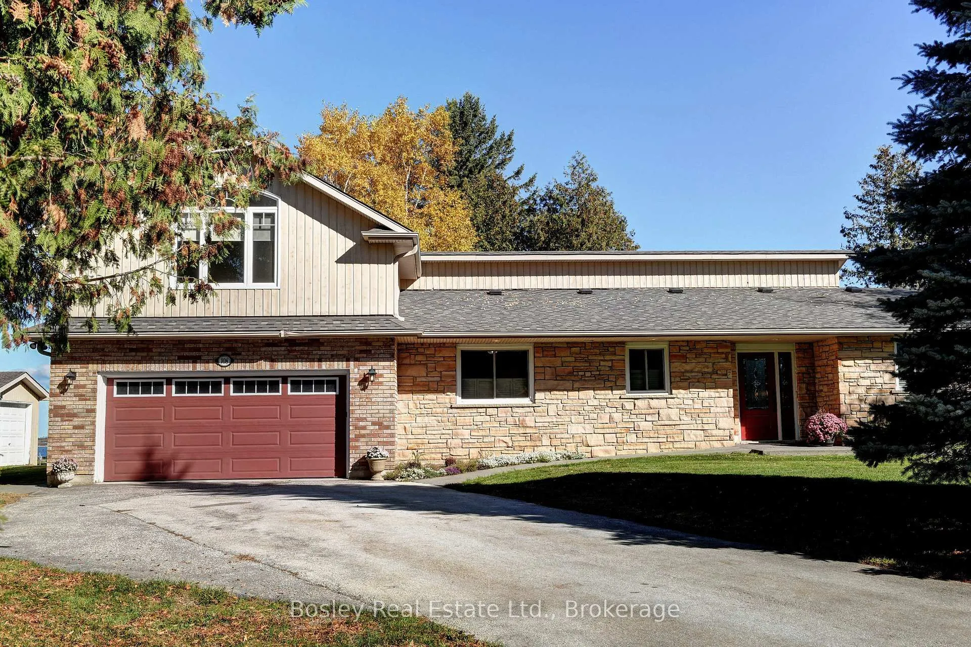Front of 108 Bartlett Boulevard