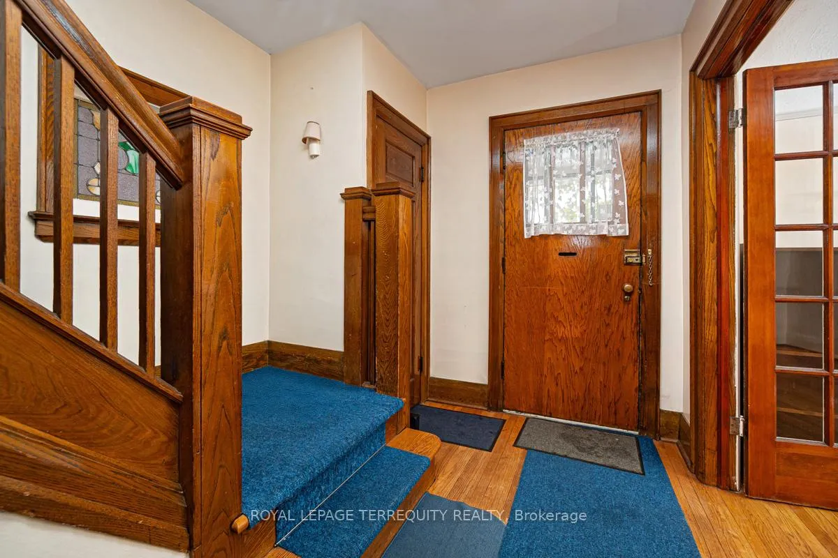 Photo 5 of 59 Ostend Avenue, Toronto, High Park-Swansea — HOMEH
