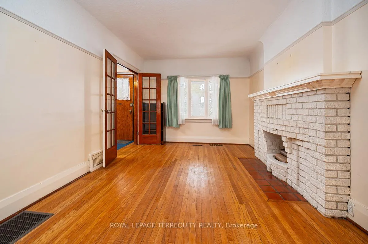 Photo 8 of 59 Ostend Avenue, Toronto, High Park-Swansea — HOMEH