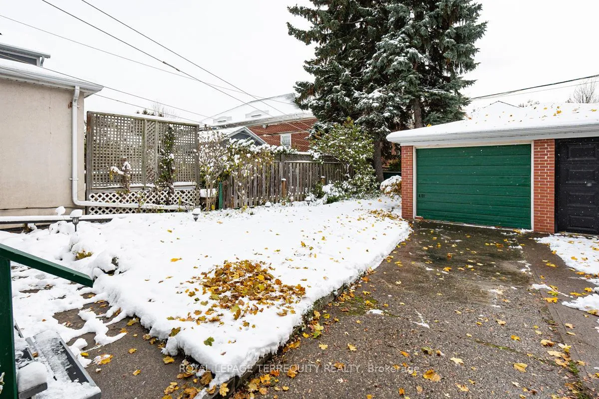 Photo 25 of 59 Ostend Avenue, Toronto, High Park-Swansea — HOMEH