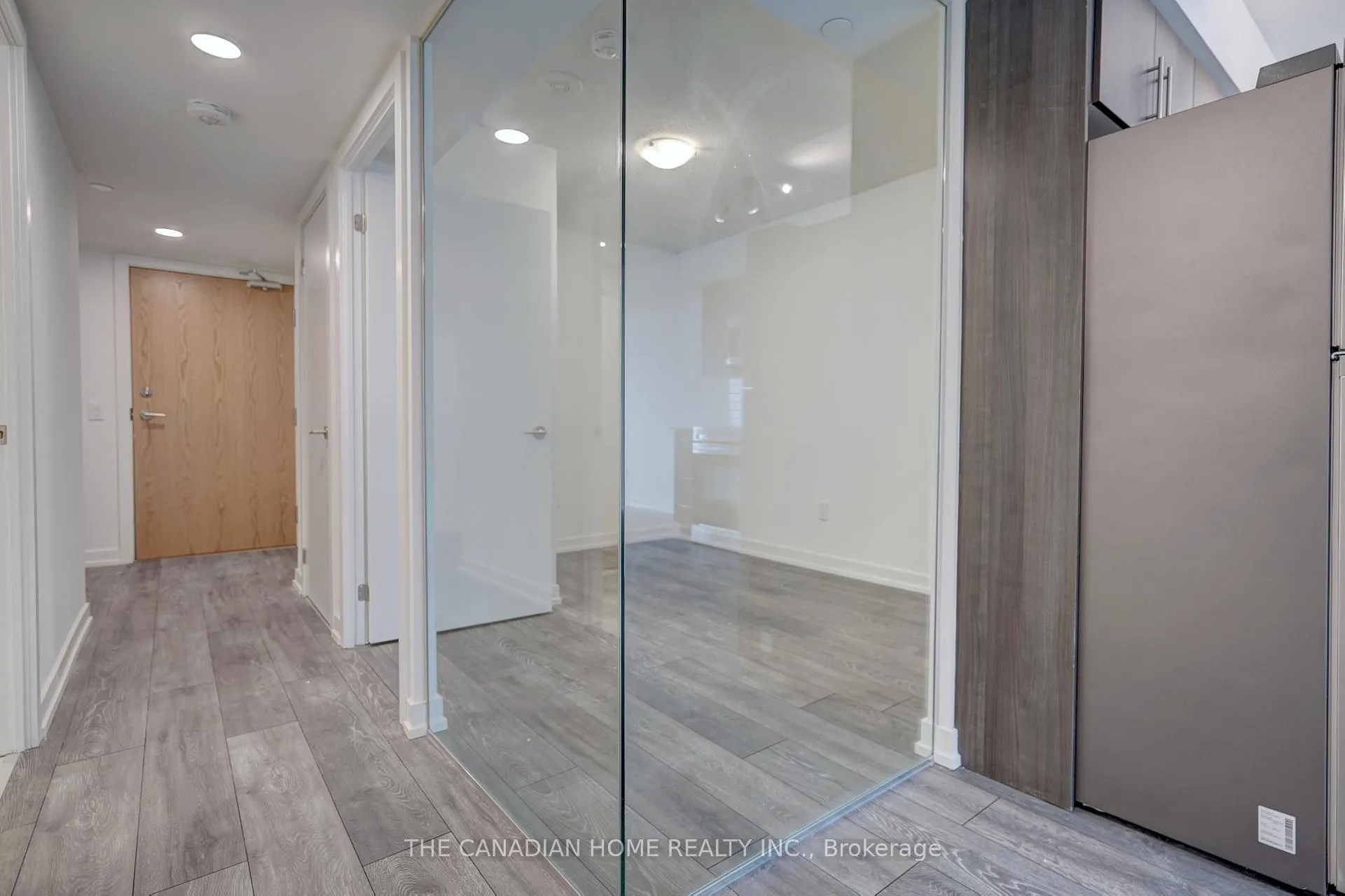 Photo 5 of Unit 1603, 1455 Celebration Drive, Pickering, Bay Ridges — HOMEH