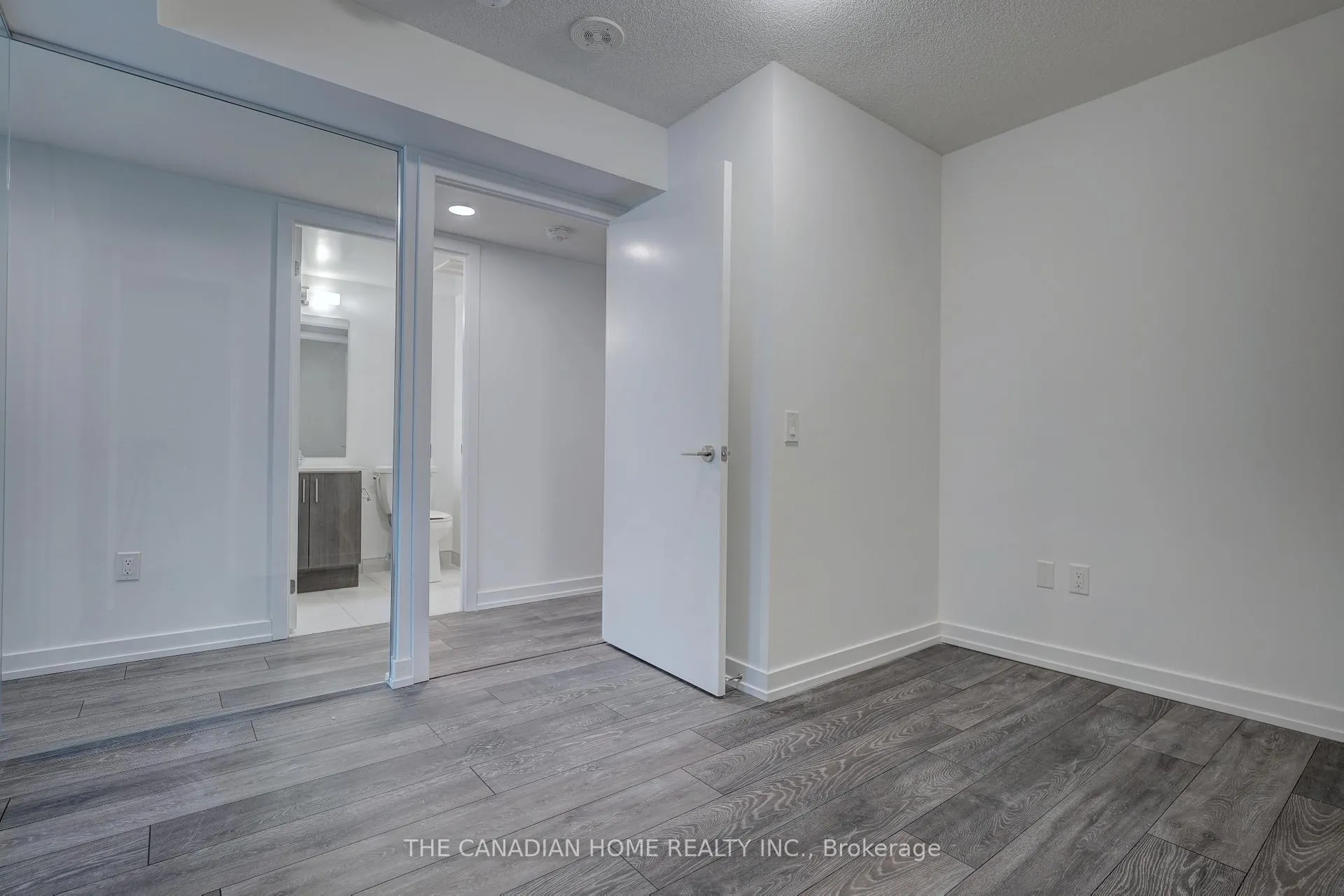 Photo 6 of Unit 1603, 1455 Celebration Drive, Pickering, Bay Ridges — HOMEH