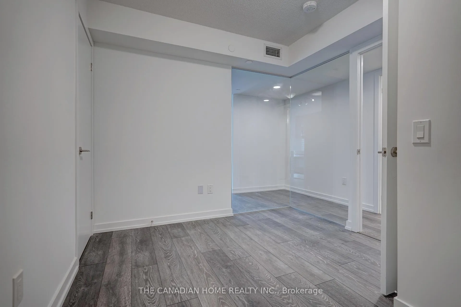 Photo 7 of Unit 1603, 1455 Celebration Drive, Pickering, Bay Ridges — HOMEH