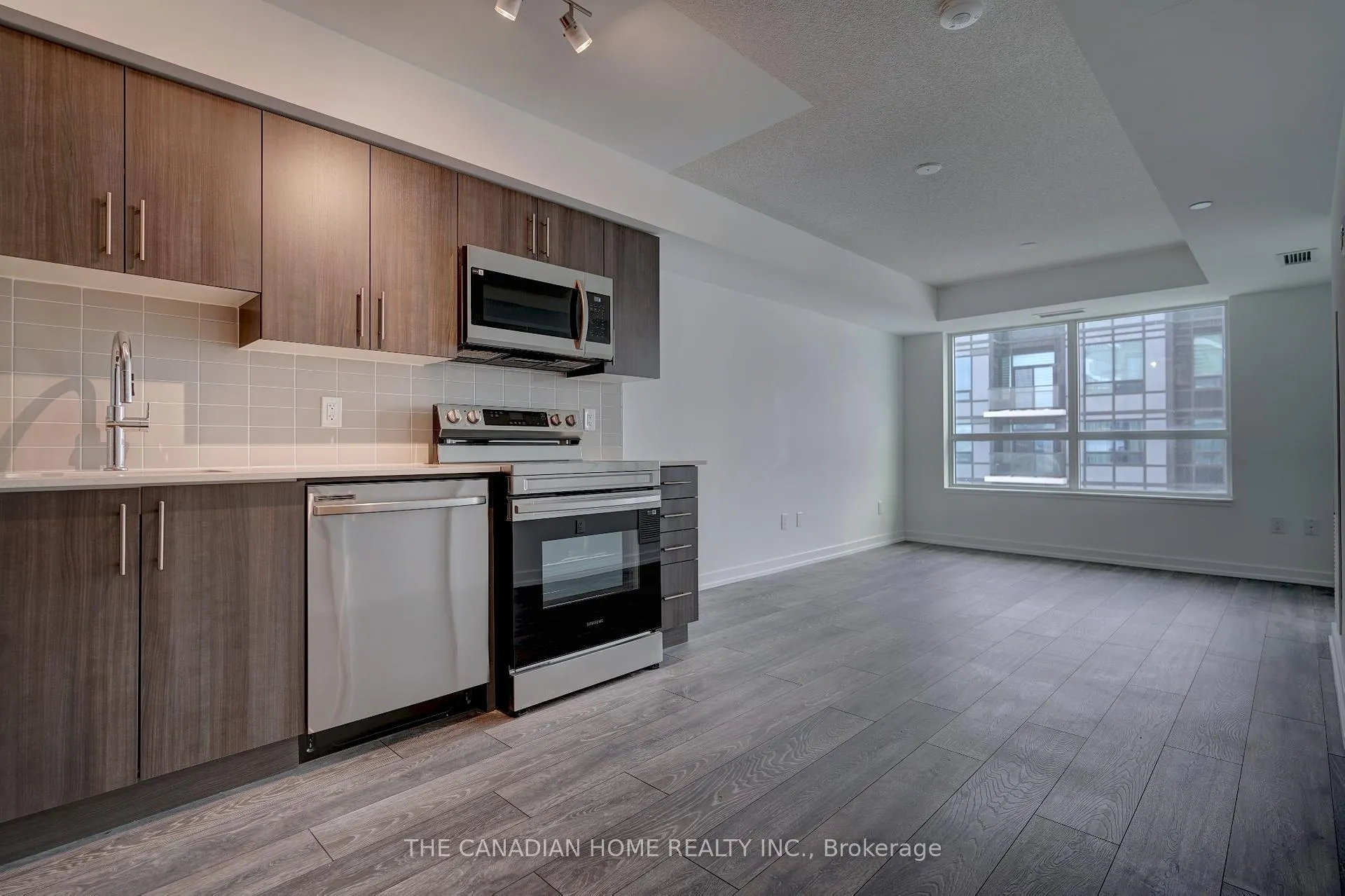 Photo 9 of Unit 1603, 1455 Celebration Drive, Pickering, Bay Ridges — HOMEH