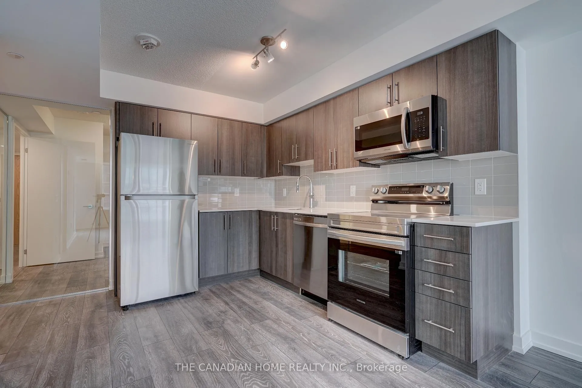 Photo 10 of Unit 1603, 1455 Celebration Drive, Pickering, Bay Ridges — HOMEH