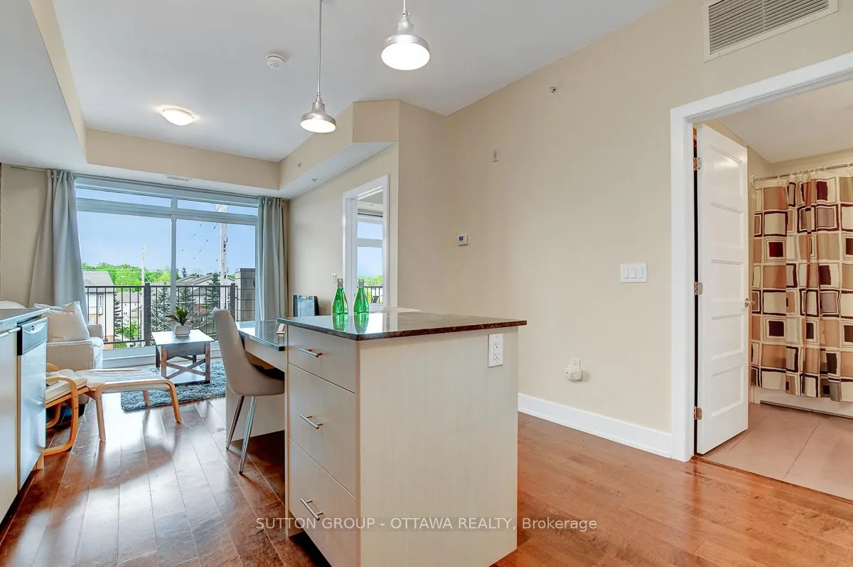 Photo 9 of Unit 412, 2785 Baseline Road, Ottawa, Redwood Park — HOMEH