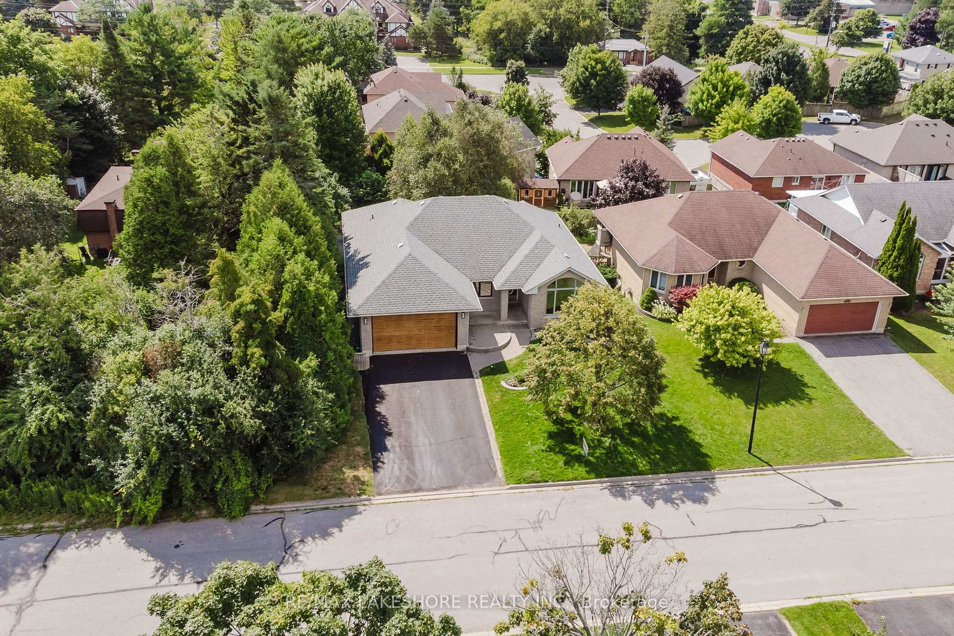 Photo 35 of 333 Booth Court, Cobourg — HOMEH