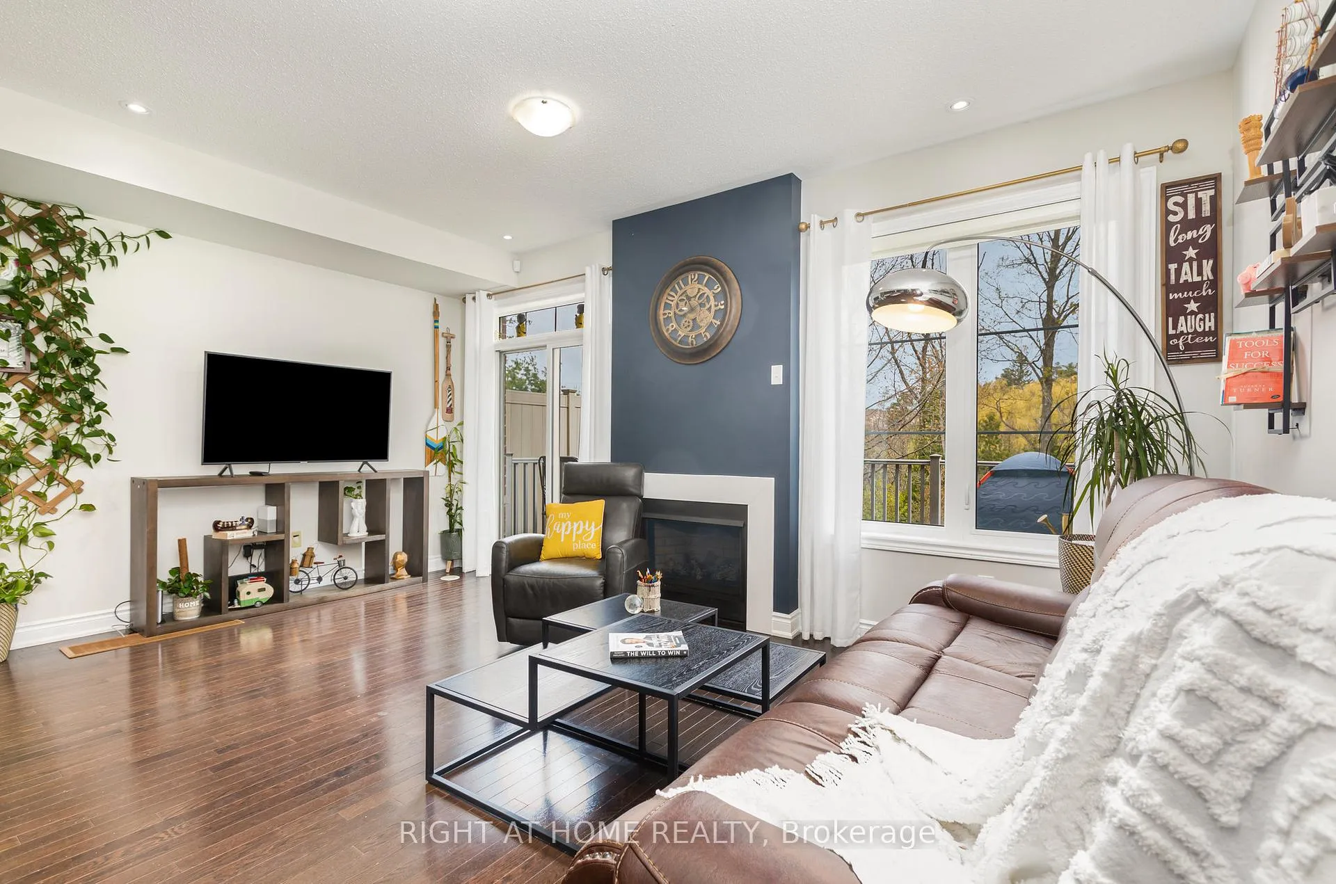 Photo 7 of Unit 124, 1331 Major Mackenzie Drive W, Vaughan, Patterson — HOMEH