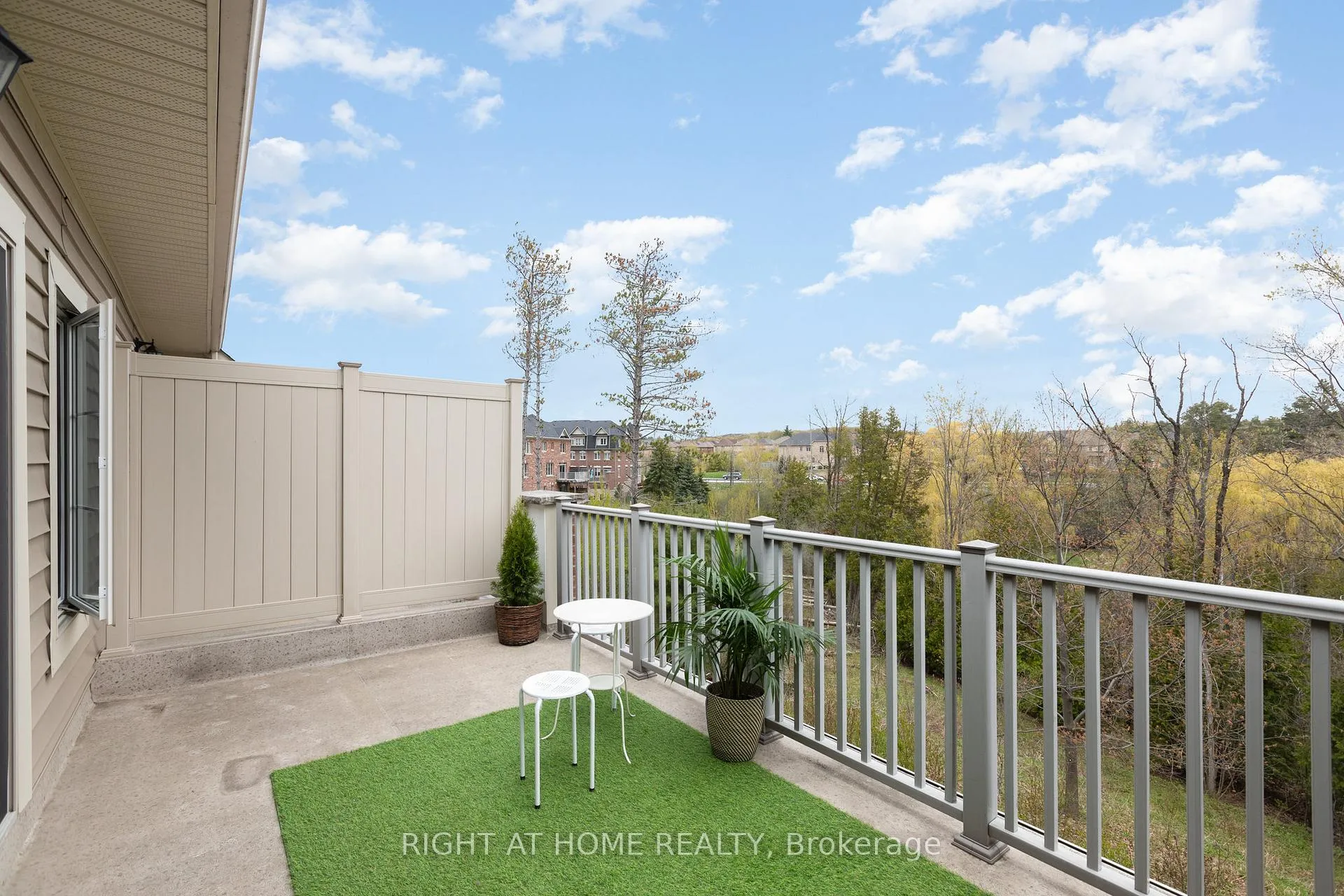 Photo 24 of Unit 124, 1331 Major Mackenzie Drive W, Vaughan, Patterson — HOMEH